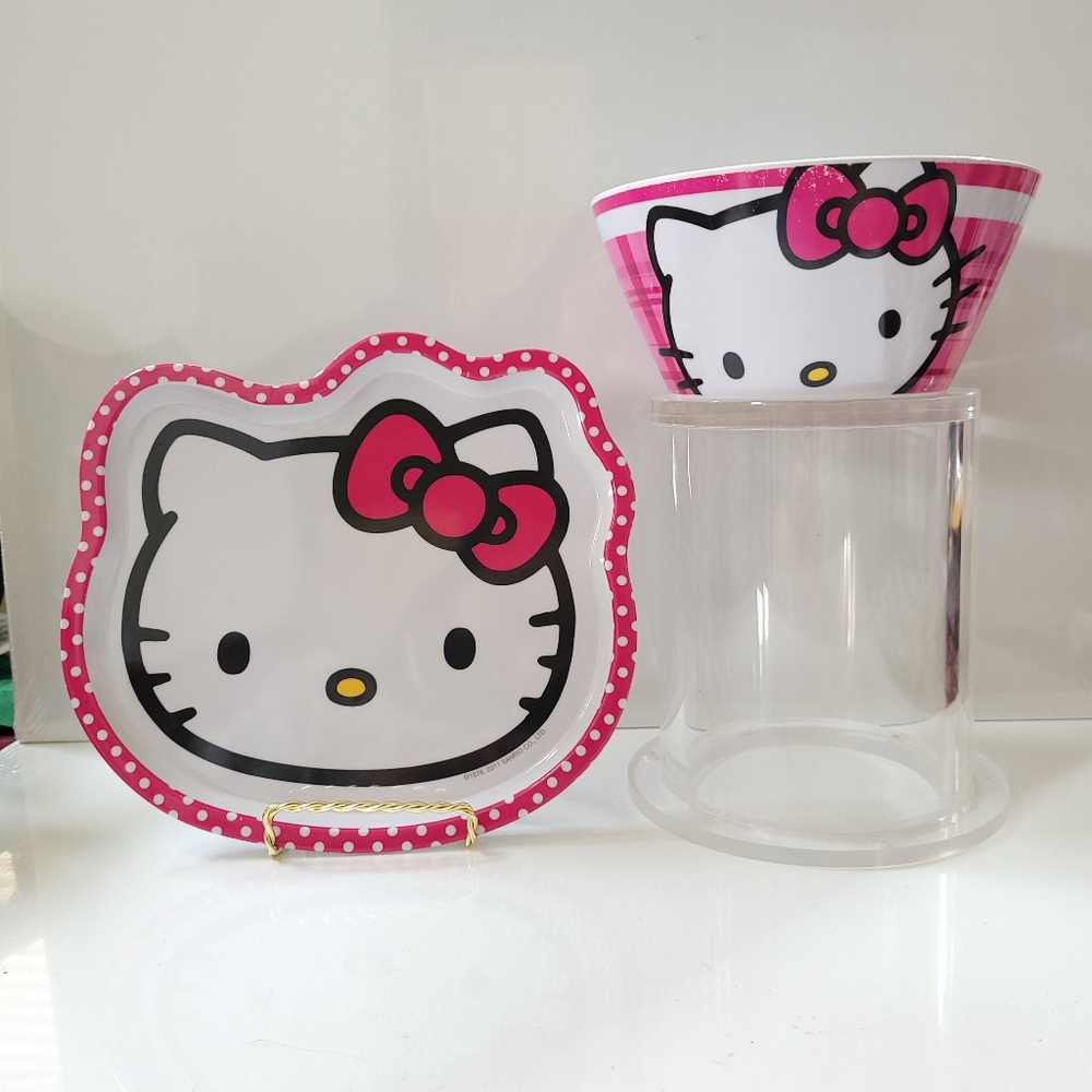 Hello kitty Zak! Plate and bowl
